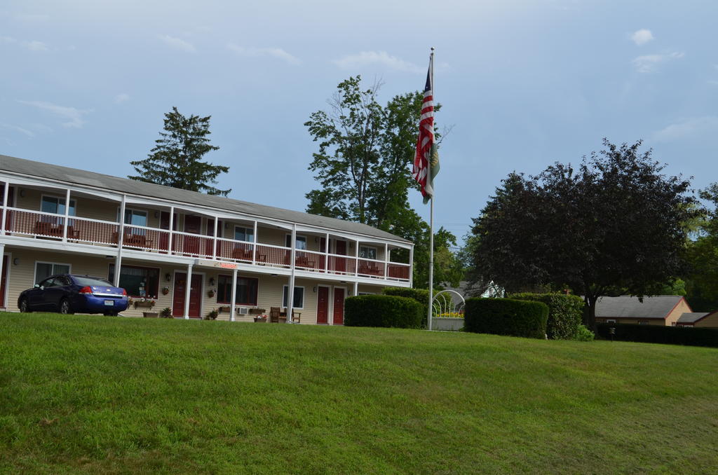 Cozy Corner Motel